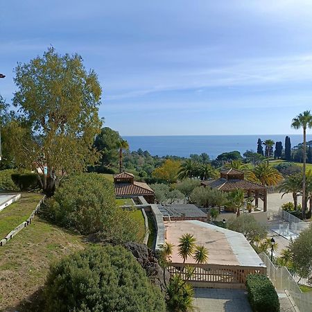 Cap Esterel Village Vacances T2 Vue Mer Agay Saint-Raphaël 외부 사진